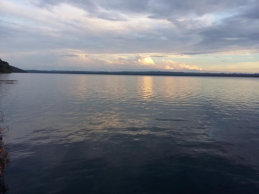 Hotel Ribiera Del Lago Peten Itza San Roman Bagian luar foto
