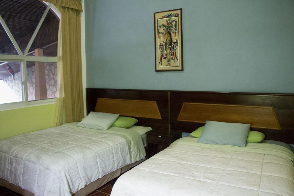 Hotel Ribiera Del Lago Peten Itza San Roman Bagian luar foto