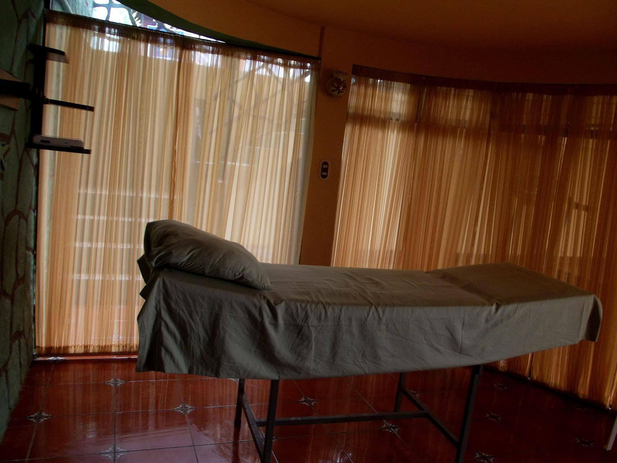 Hotel Ribiera Del Lago Peten Itza San Roman Bagian luar foto