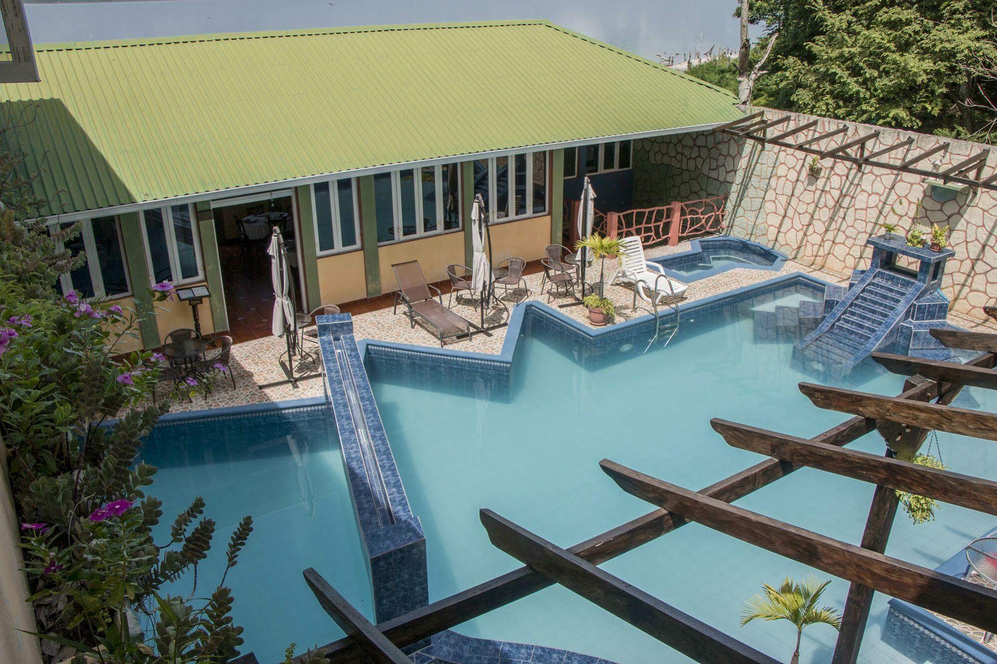 Hotel Ribiera Del Lago Peten Itza San Roman Bagian luar foto