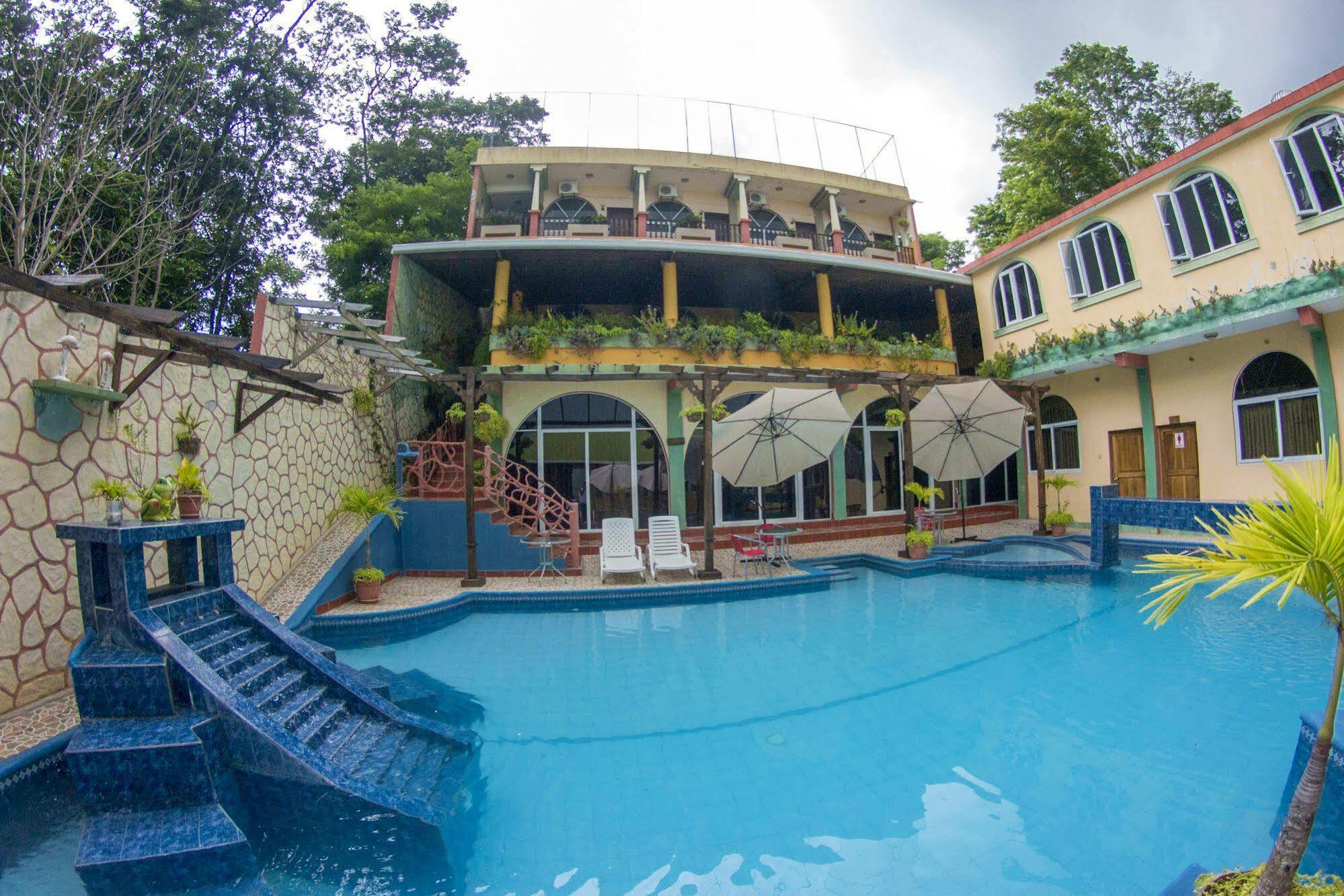 Hotel Ribiera Del Lago Peten Itza San Roman Bagian luar foto