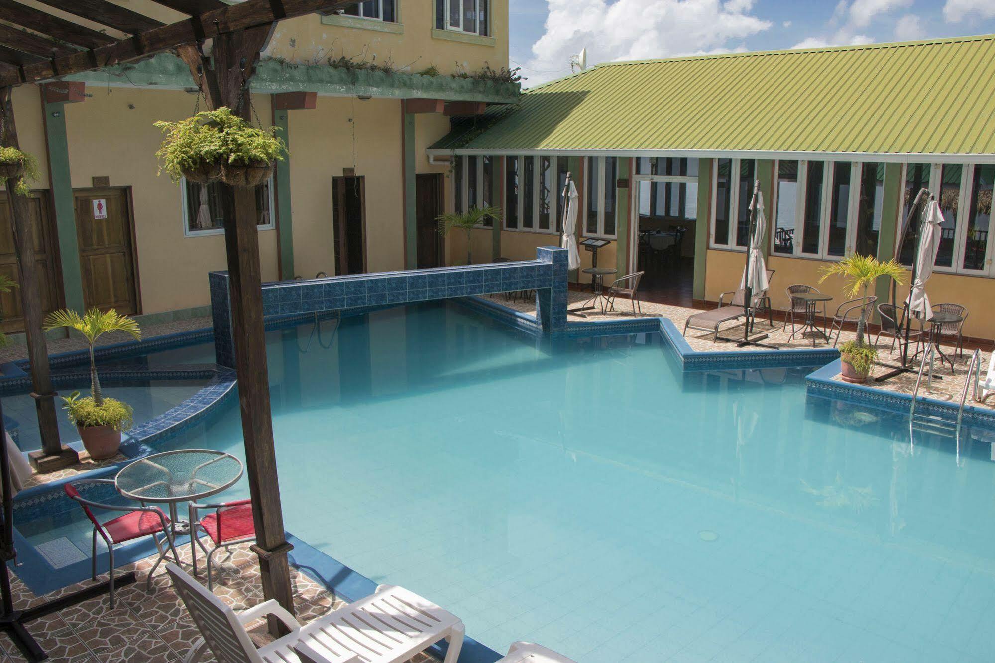 Hotel Ribiera Del Lago Peten Itza San Roman Bagian luar foto
