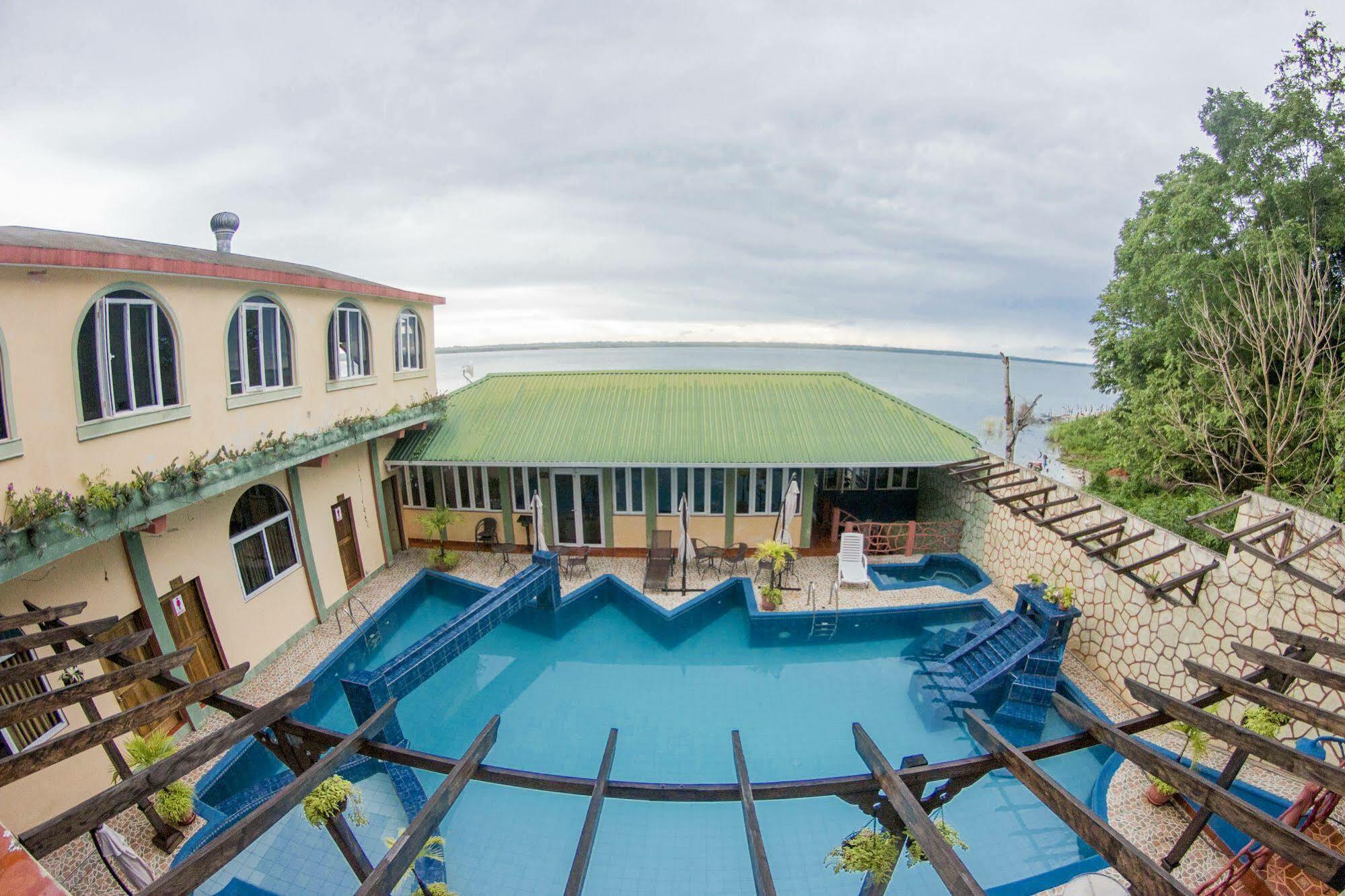 Hotel Ribiera Del Lago Peten Itza San Roman Bagian luar foto